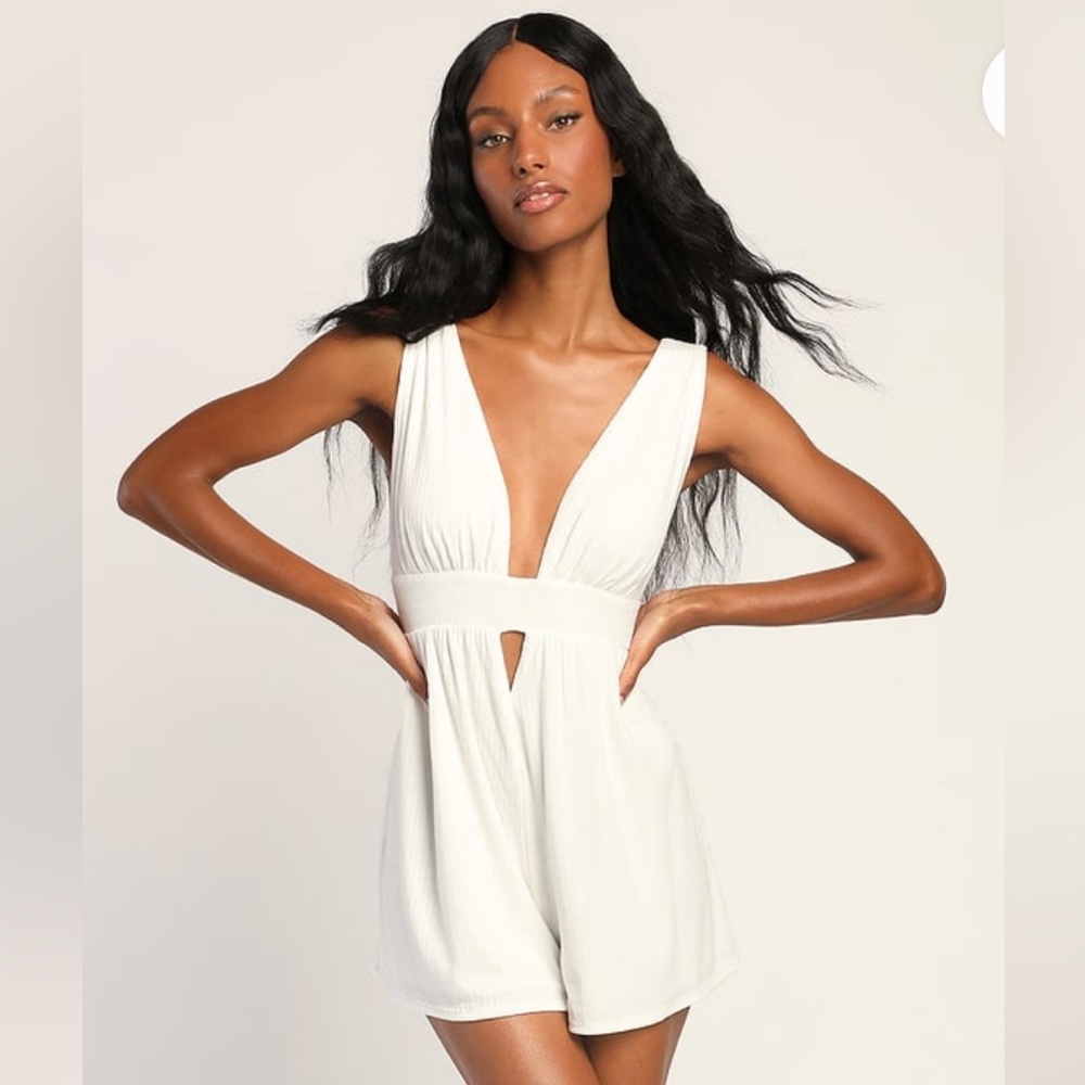 Lulu’s white knit sleeveless romper